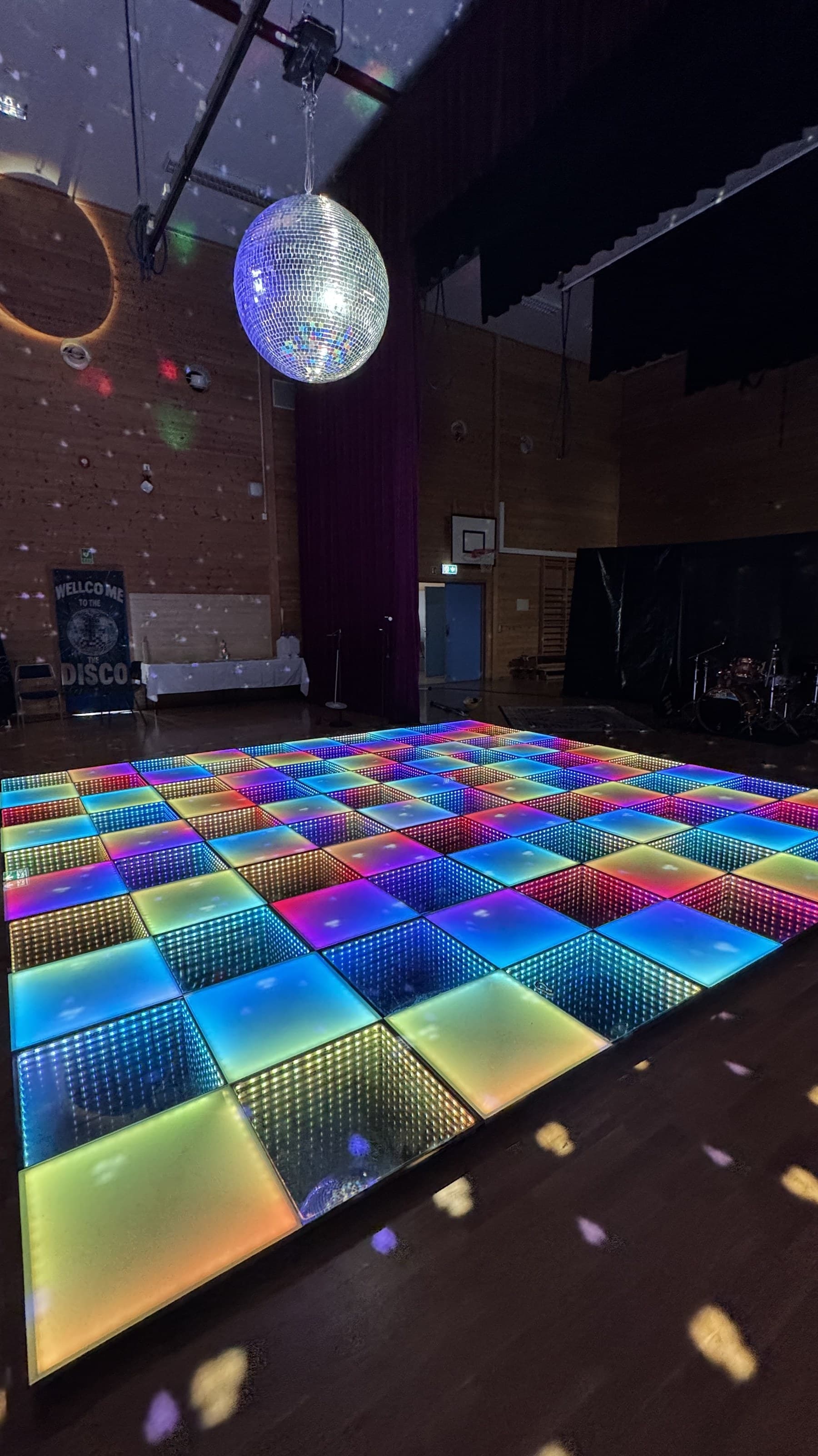 Lysende dansegulv discokule