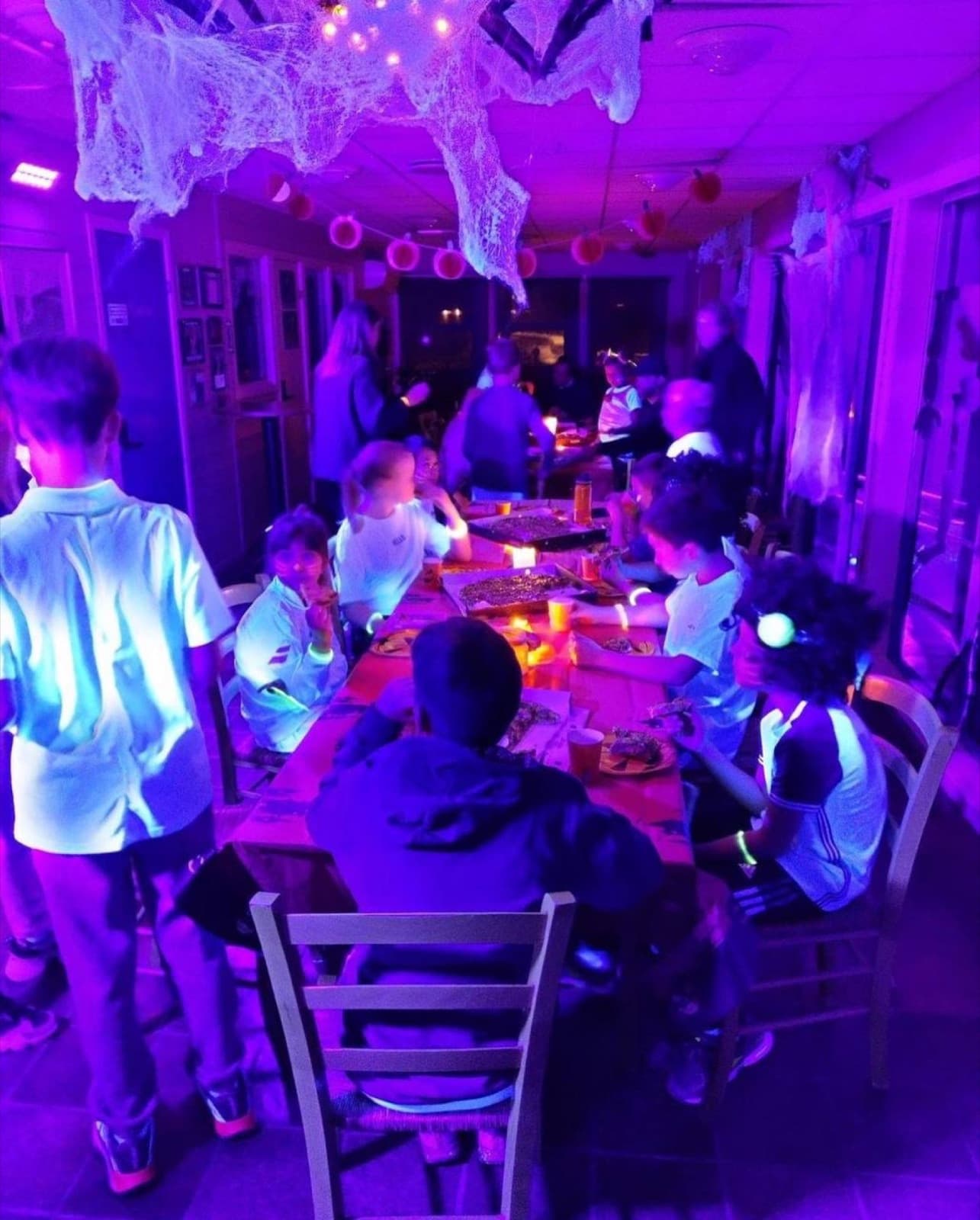 UV lys 11