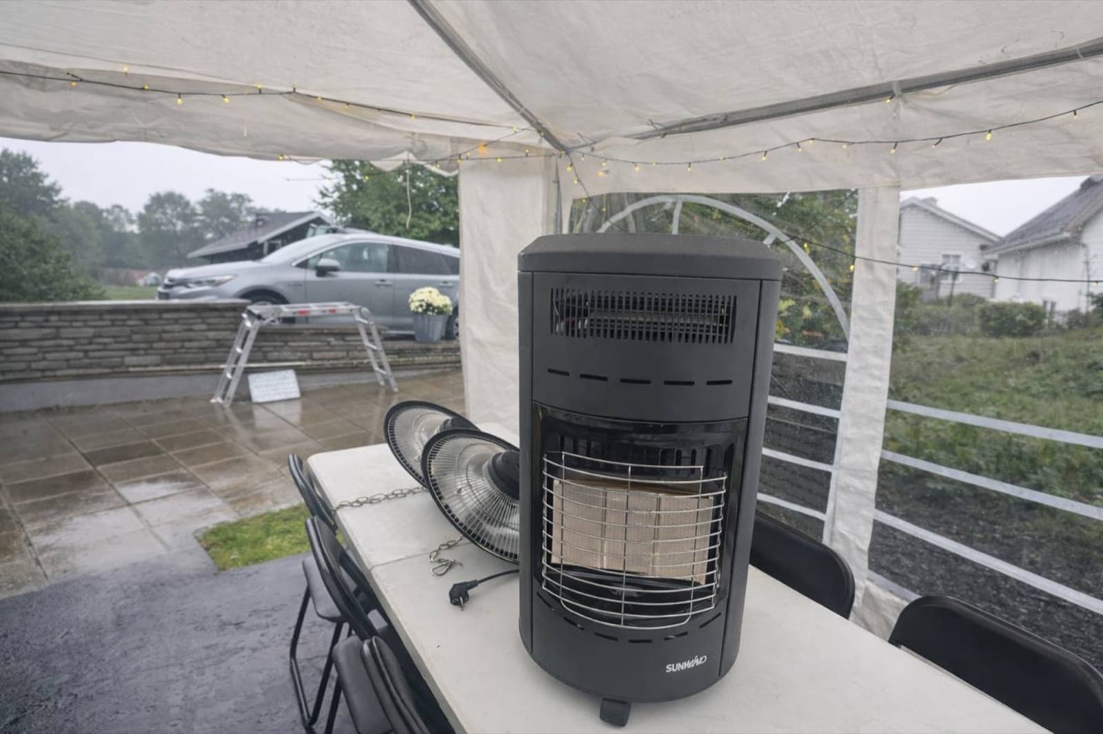 Varmeelementer Gassdrevet varmer (4,2 kW + 1500 W vifte)